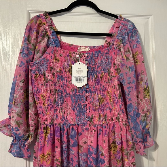 Ivy City Co Rowan Pink and Blue Floral Midi Dress - Picture 3 of 6